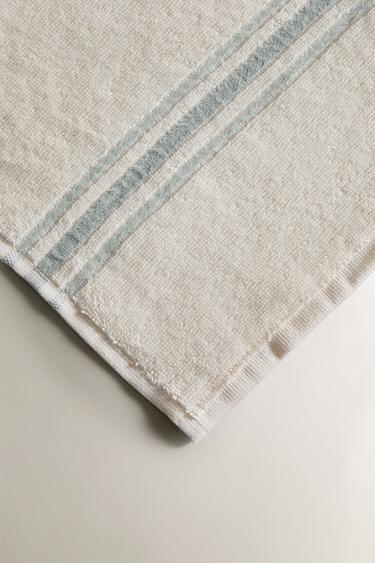 SERVIETTE DE BAIN BORDURE COLORÉE - Ivoire de Zara - Image 2