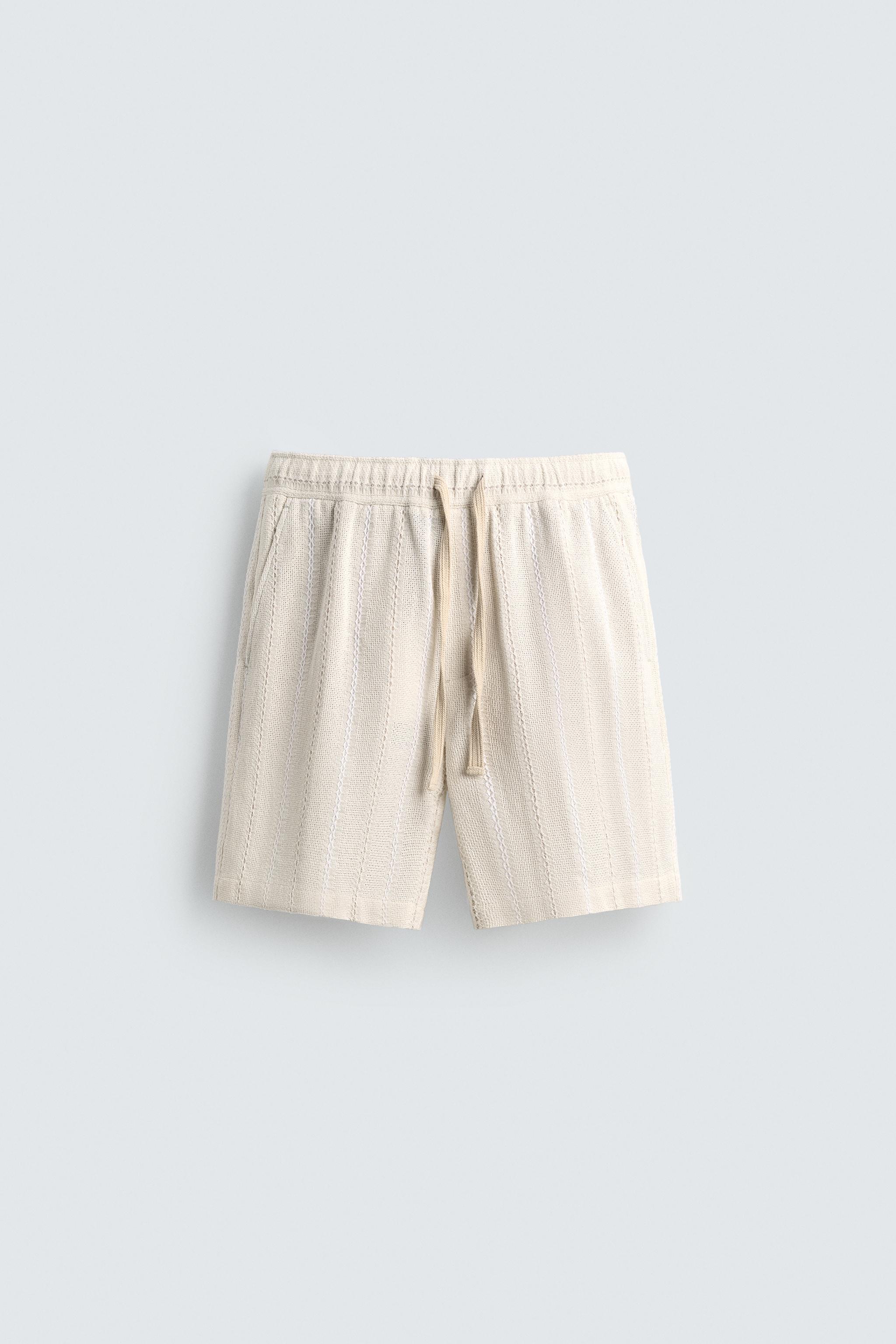 GEOMETRIC JACQUARD SHORTS