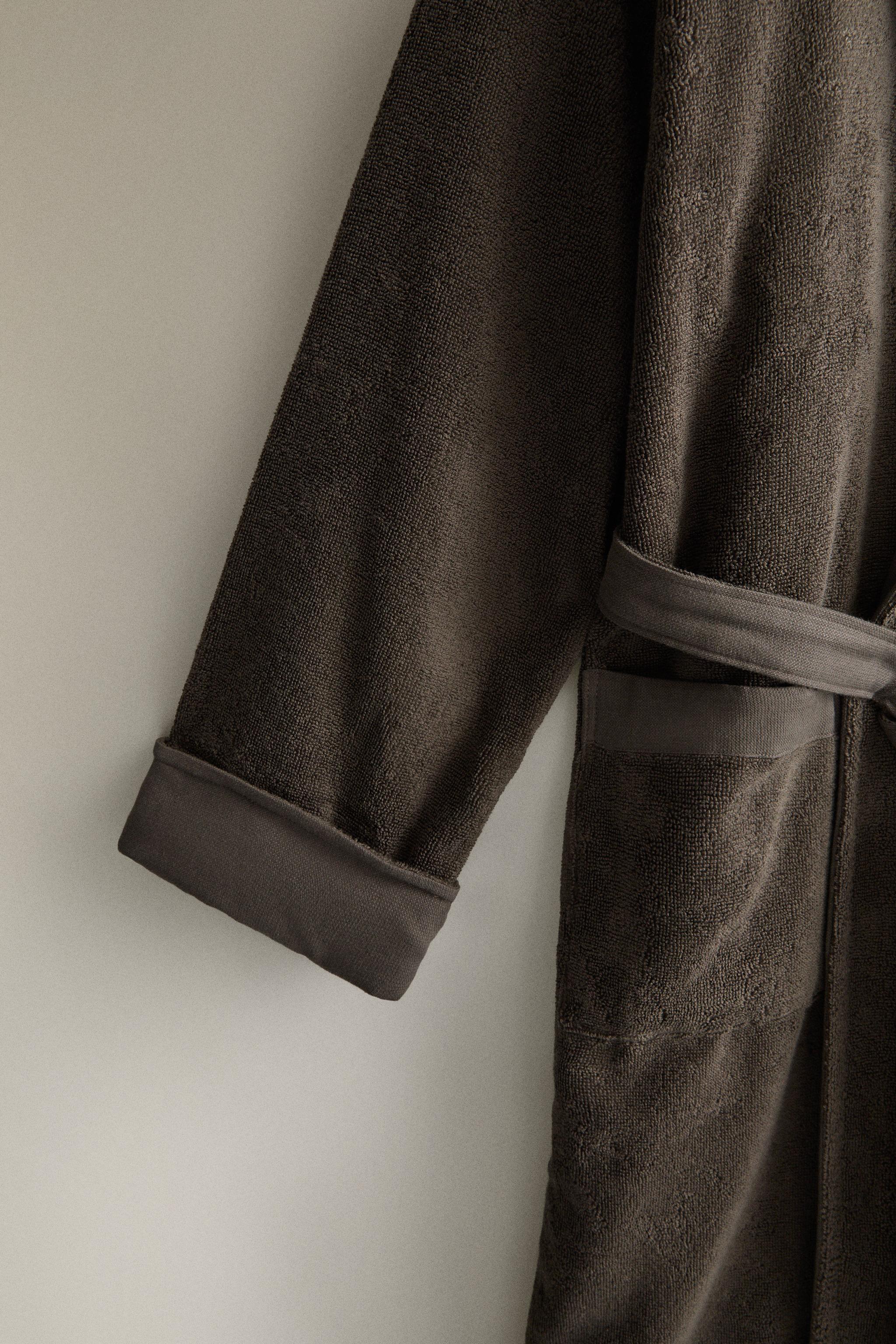 COTTON BATHROBE WITH APPLIQUÉ
