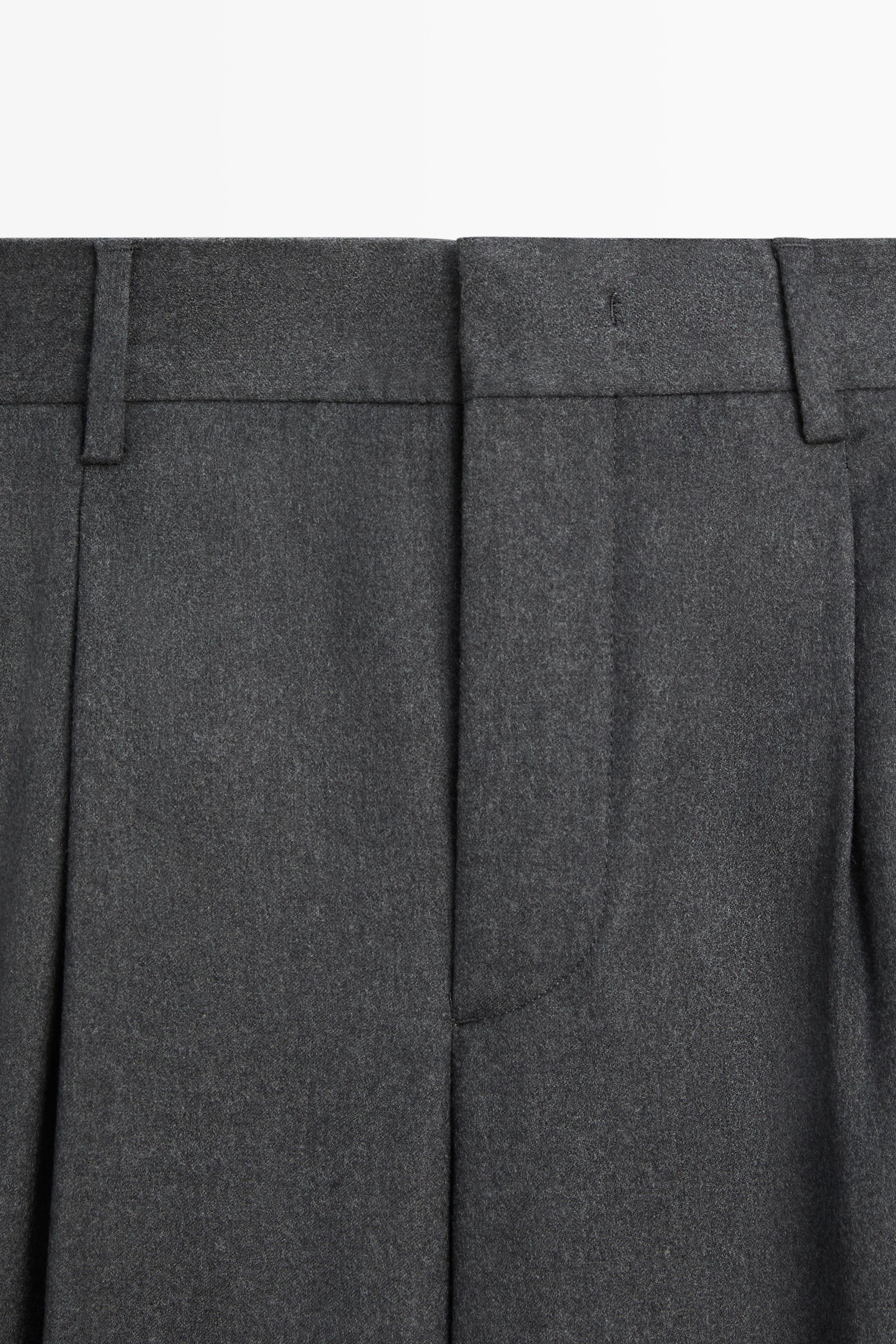 Pantalon tailleur 100 % laine