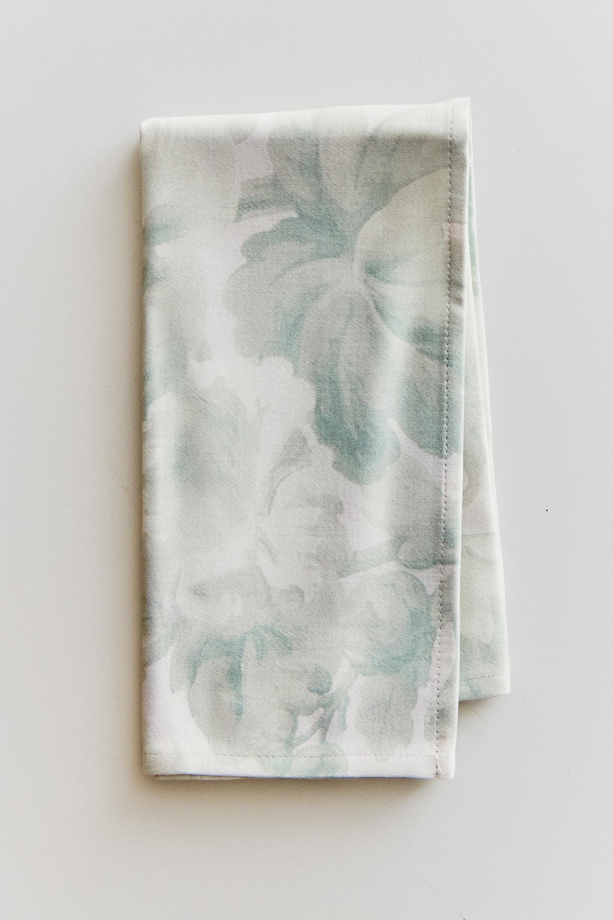 PLANT PRINT NAPKIN PACK (PACK OF 2) — GREENISH