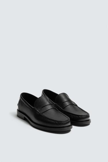 LIMITED EDITION LEATHER LOAFERS - Black by Zara