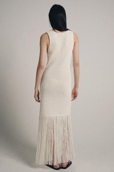 ROBE EN MAILLE À FRANGES - Écru de Zara - Image 4