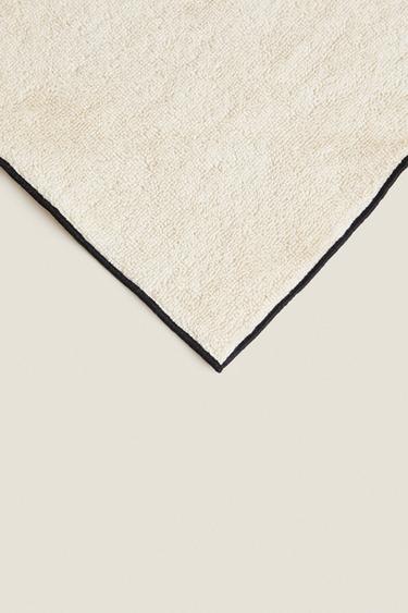 OVERLOCK COTTON BATH TOWEL - Sand / Black by Zara - Image 2