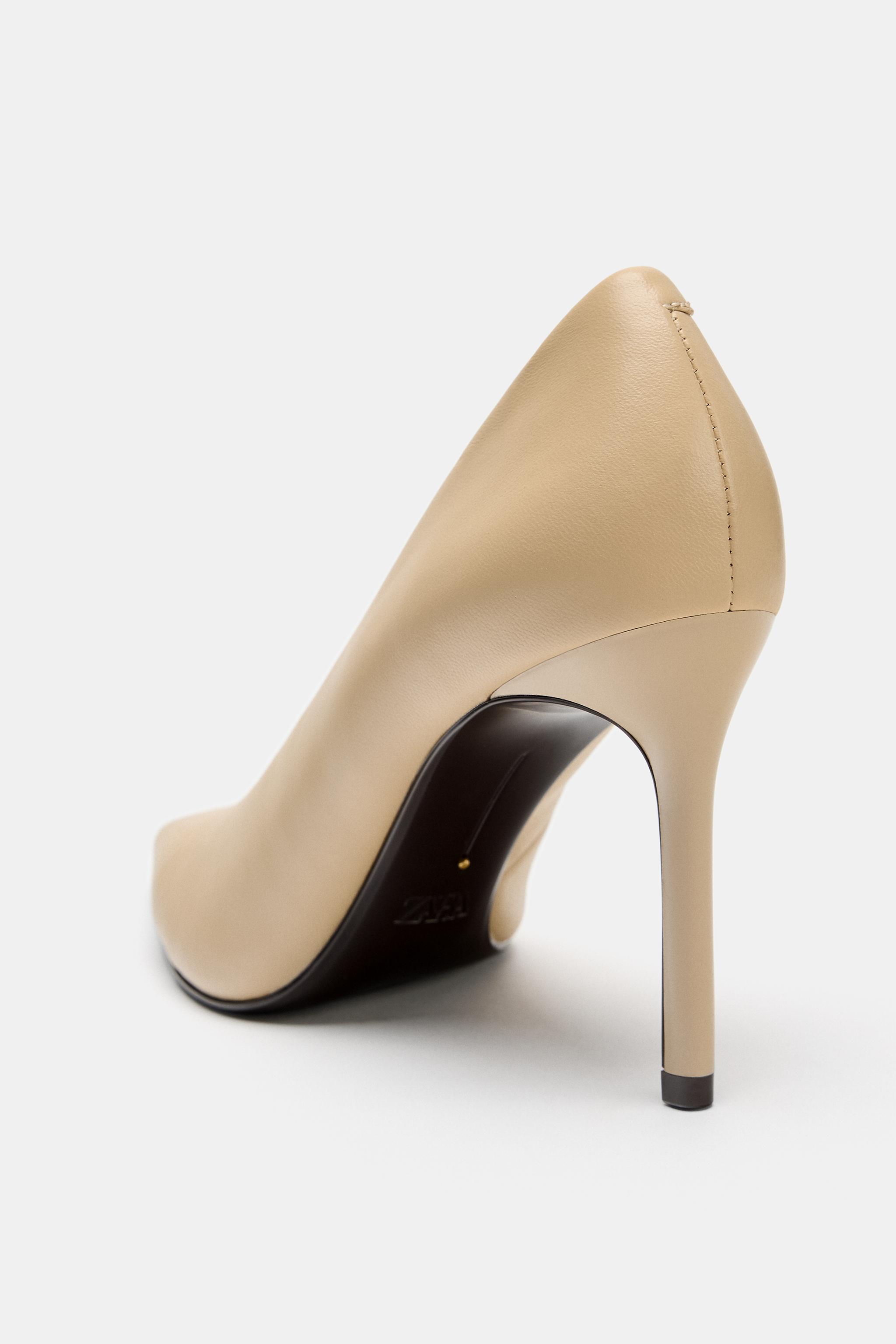 CHAUSSURES À TALONS EN CUIR