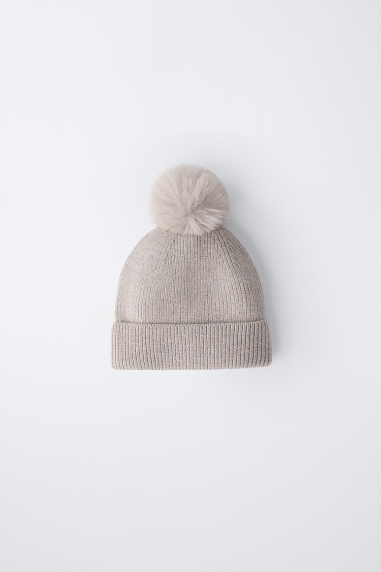 KNIT POMPOM HAT