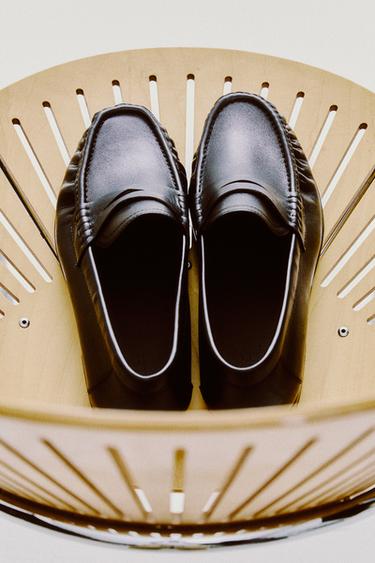 MOCASÍN PIEL ANTIFAZ - Negro de Zara