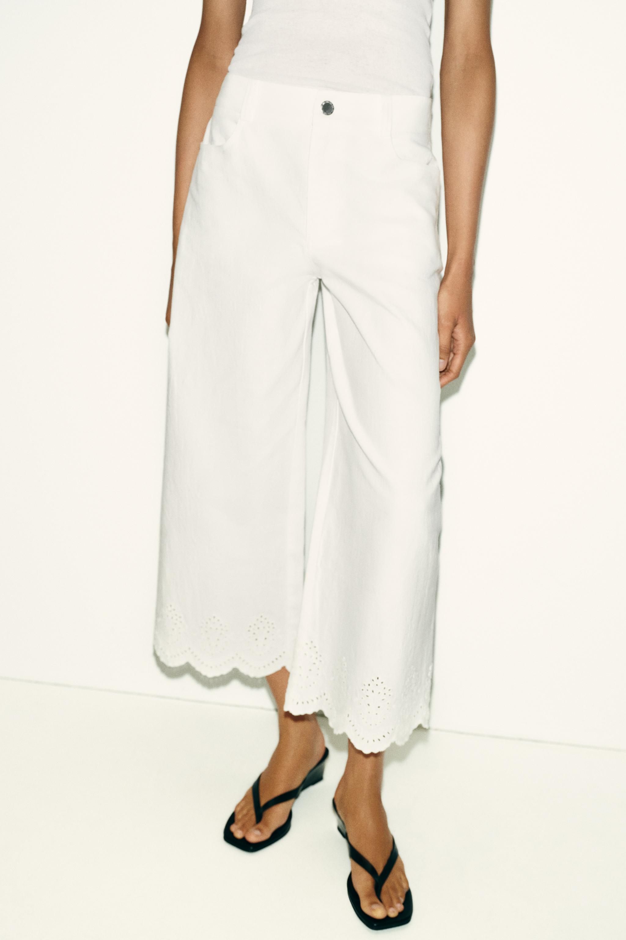 EMBROIDERED EYELET CULOTTES