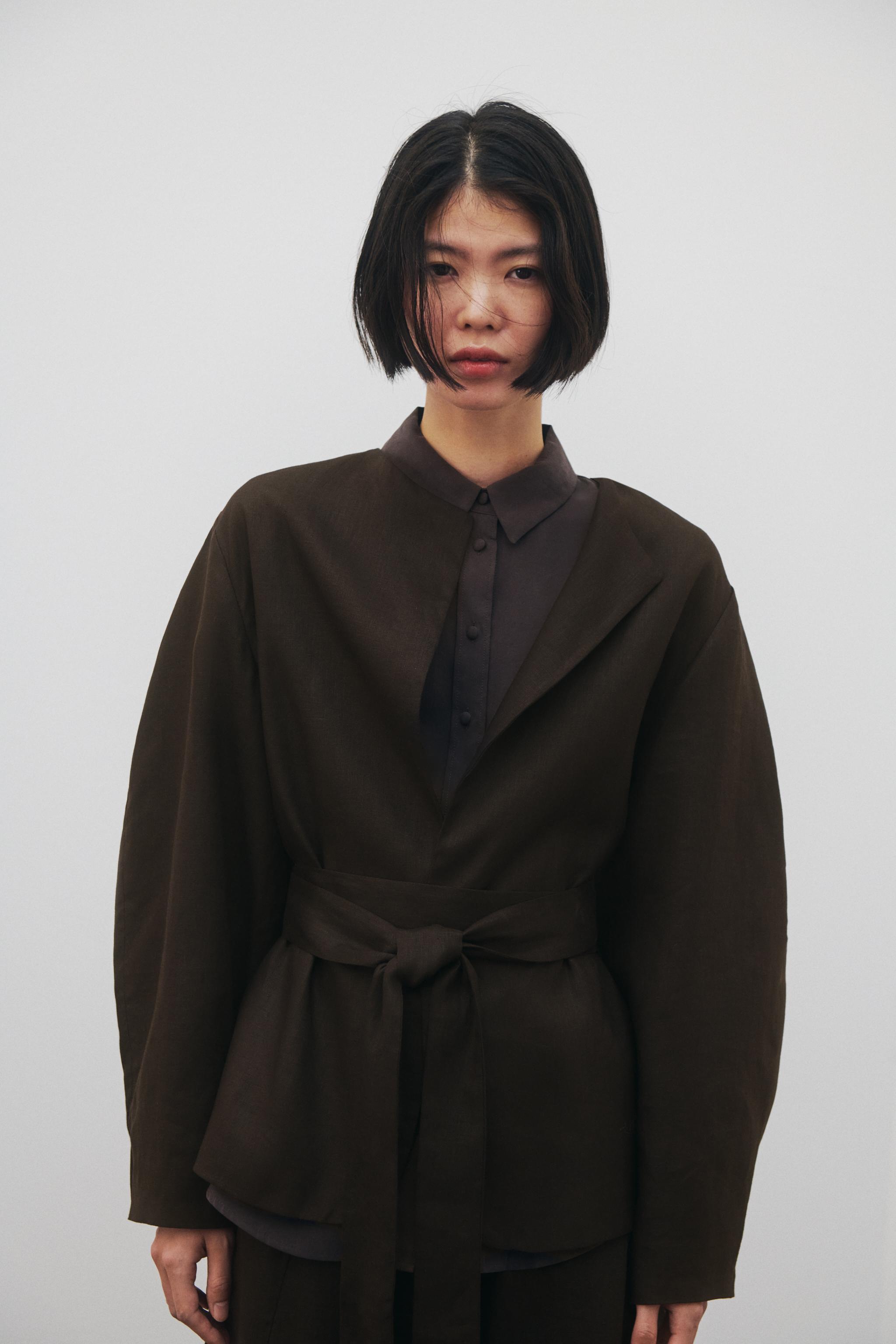 ZARA ザラ　ZW アイボリー スパンコール　キモノ　ジャケット ZARA ザラ ZW アイボリー スパンコール キモノ ジャケット
