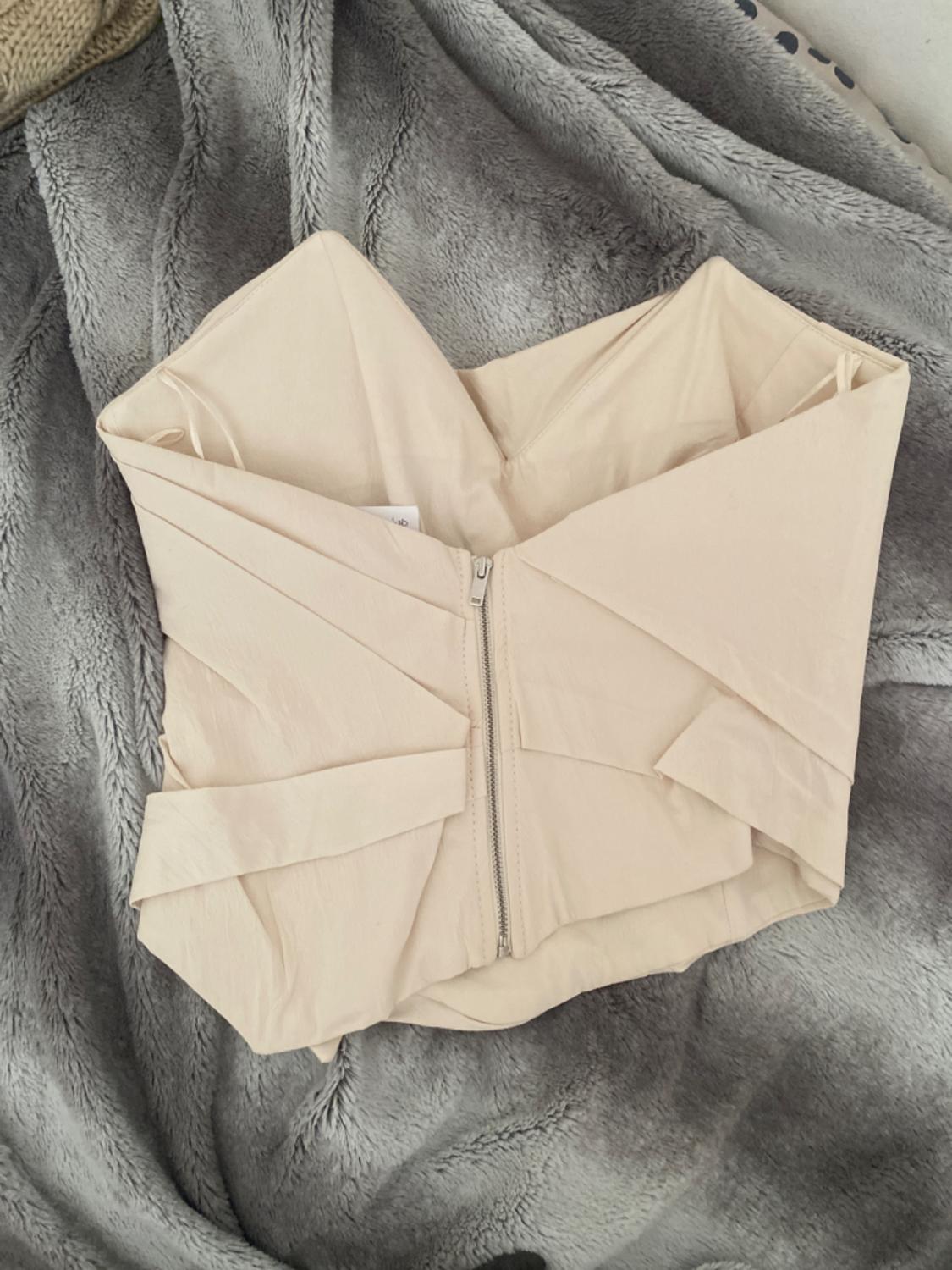 STRAPLESS DRAPED TOP - Image 2