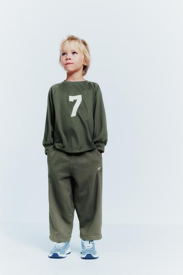 PANTALON DROIT EN MOLLETON AVEC LOGO - Kaki de Zara - Image 4