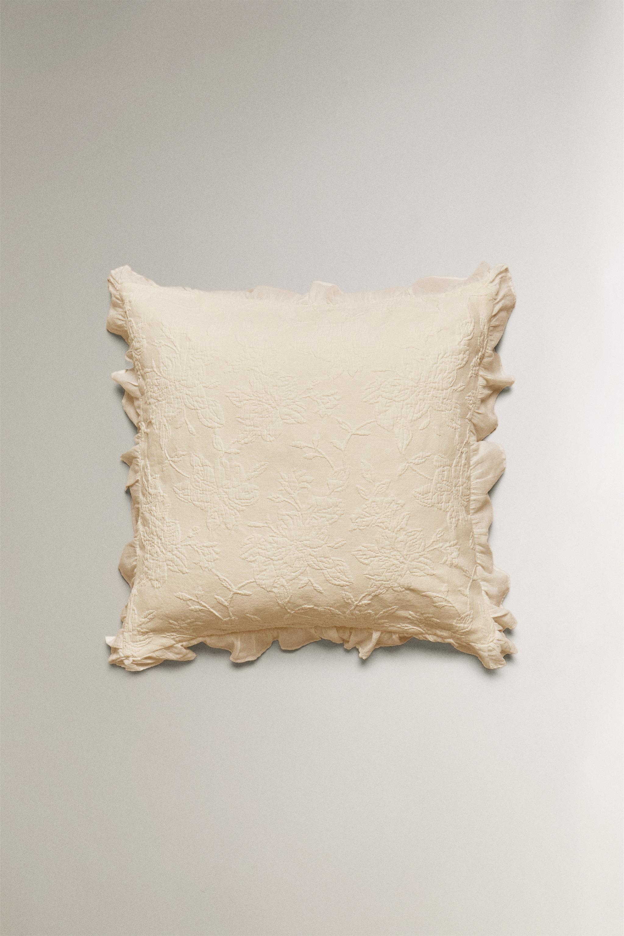 JACQUARD THROW PILLOW COVER WITH RUFFLES