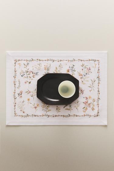 RESINE GECOATE PLACEMAT MET BLOEMENPRINT - Lichtgroen van Zara