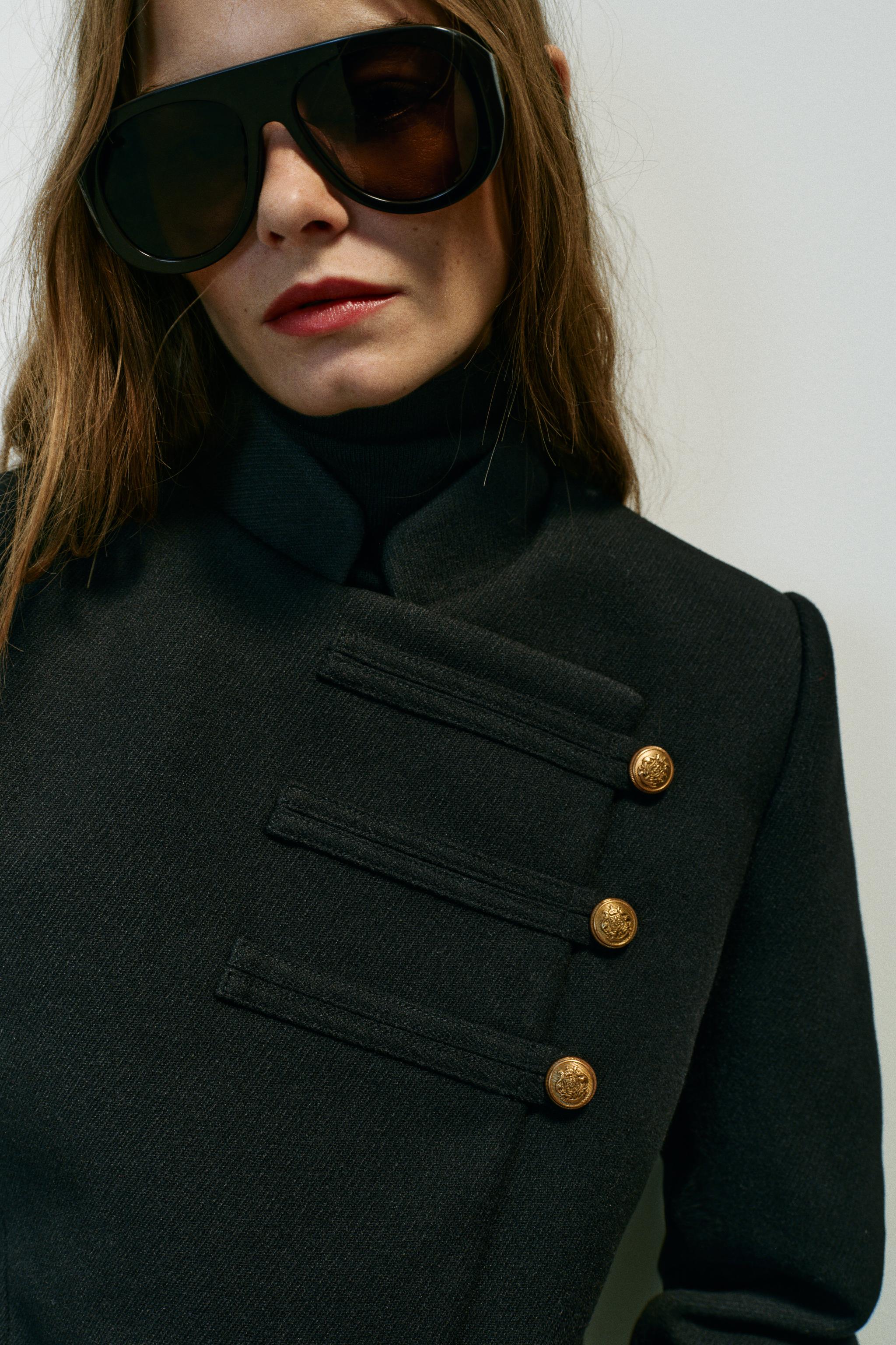CROPPED DOUBLE-BREASTED JACKET