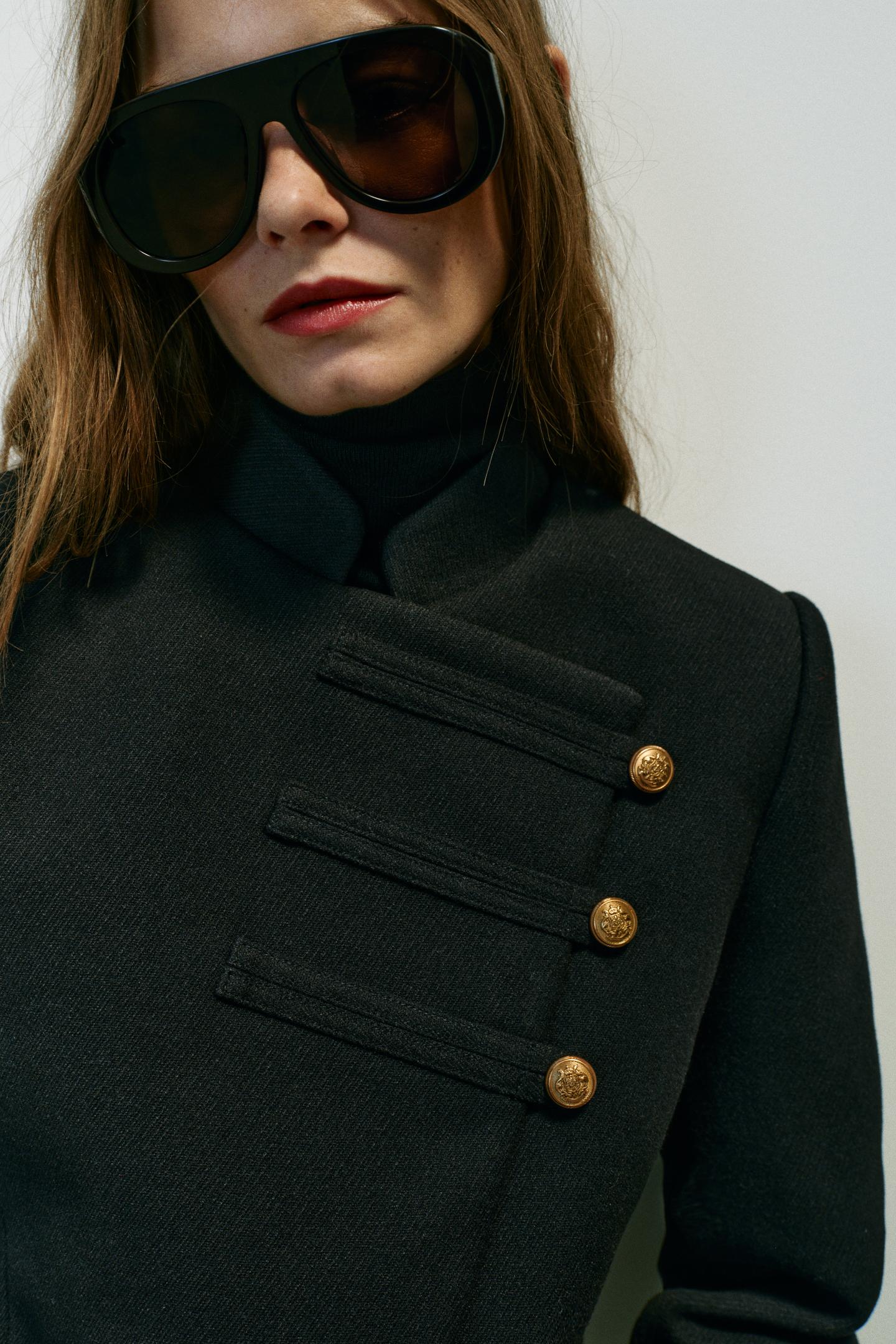 Женская куртка Zara Cropped Double-Breasted, цвет: Чёрный — фото 4