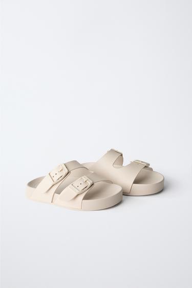 CLAQUETTES DE BAIN À BOUCLES - Blanc écru de Zara - Image 2