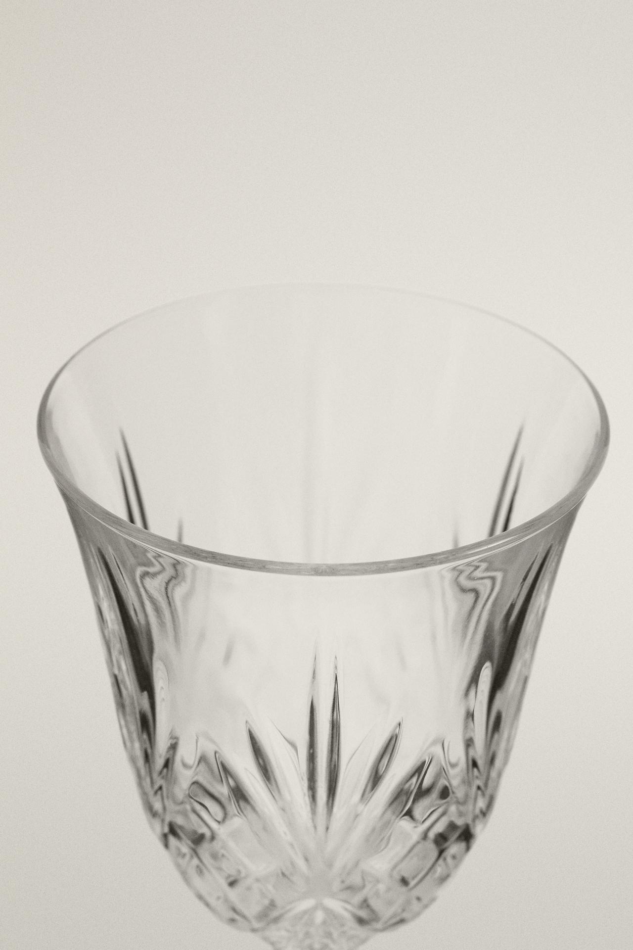 ENGRAVED CRYSTALLINE GLASS — Transparent