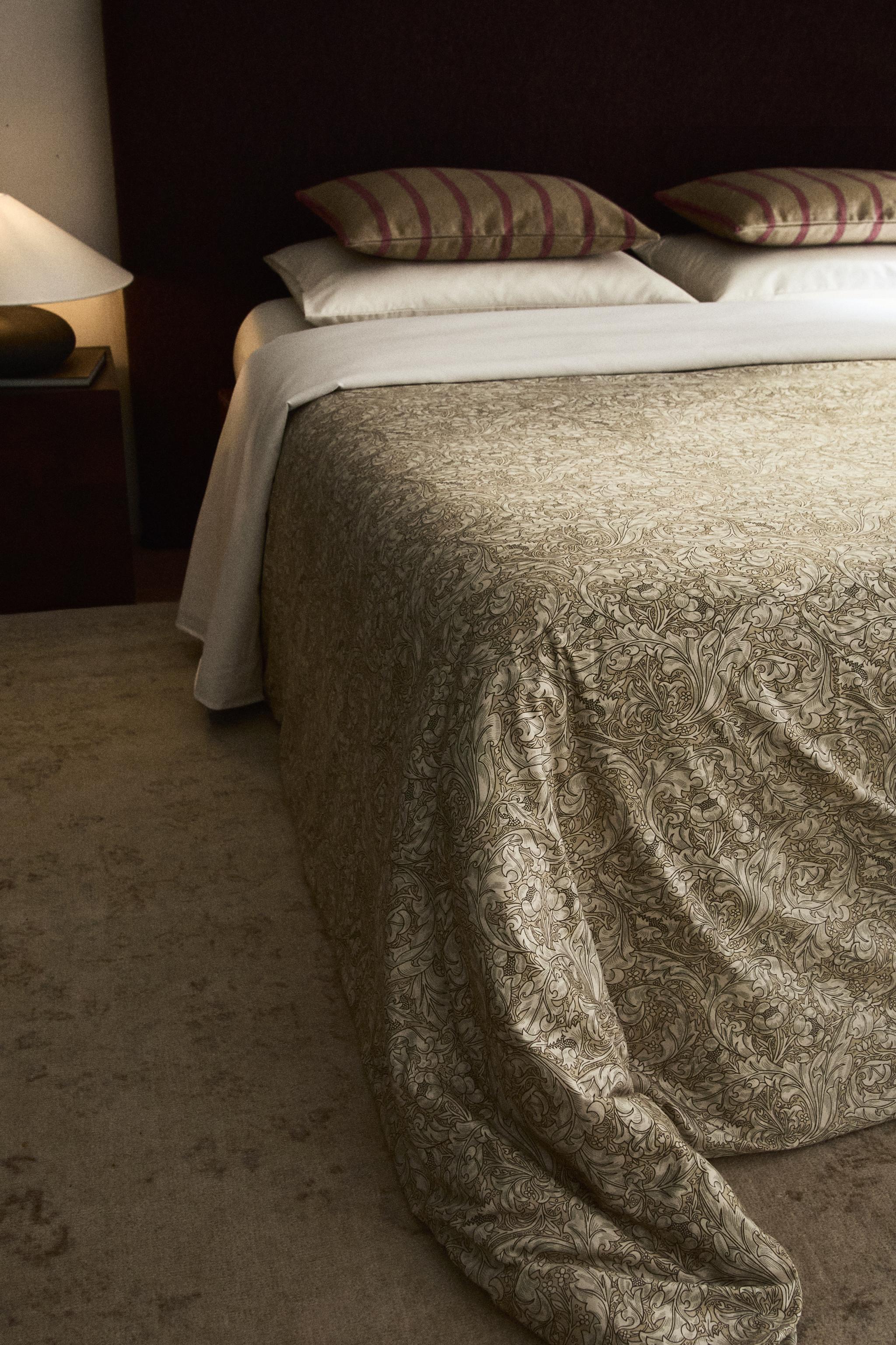 MORRIS & CO. FLORAL SATEEN COTTON DUVET COVER