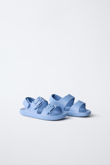 SANDALES EN CAOUTCHOUC À BOUCLES - Bleu de Zara - Image 1