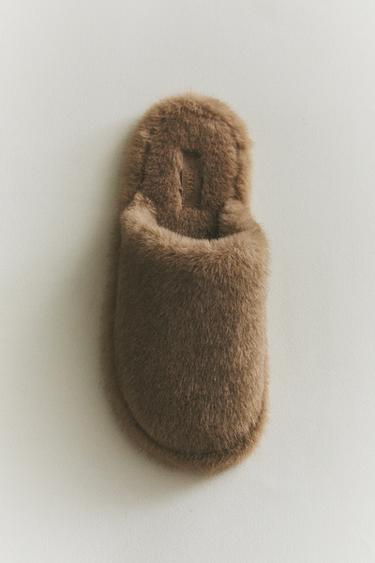 CHAUSSONS OUVERTS À L’ARRIÈRE FOURRURE - Beige de Zara