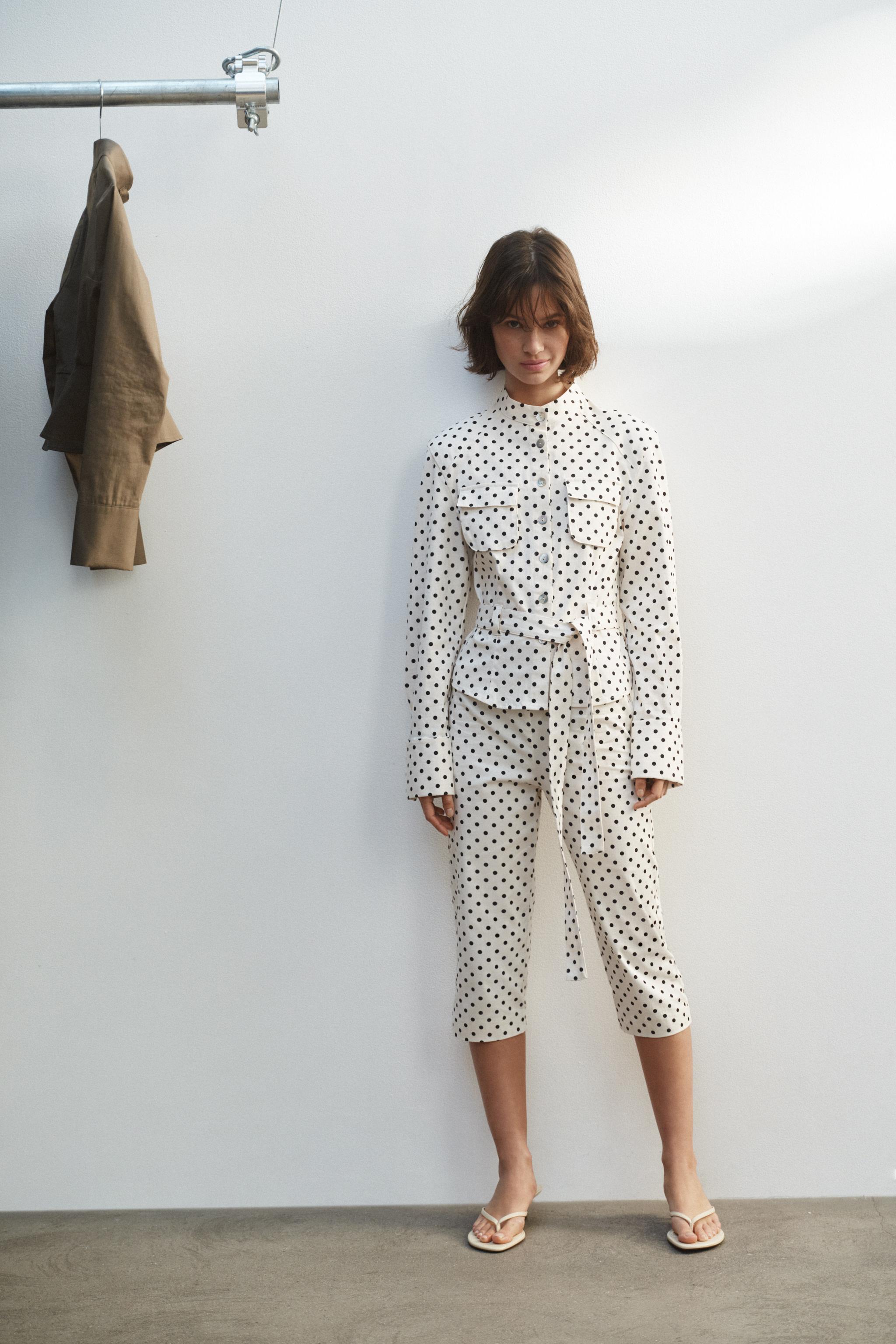 ドット柄シャツジャケット - ホワイト/ブラック | ZARA Japan / 日本