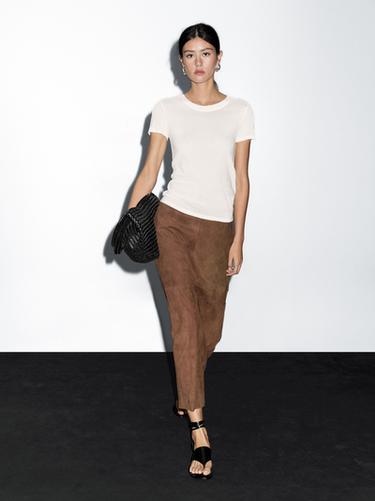 Camiseta textura efecto crepe algodón - Blanco roto de Zara - Imagen 0