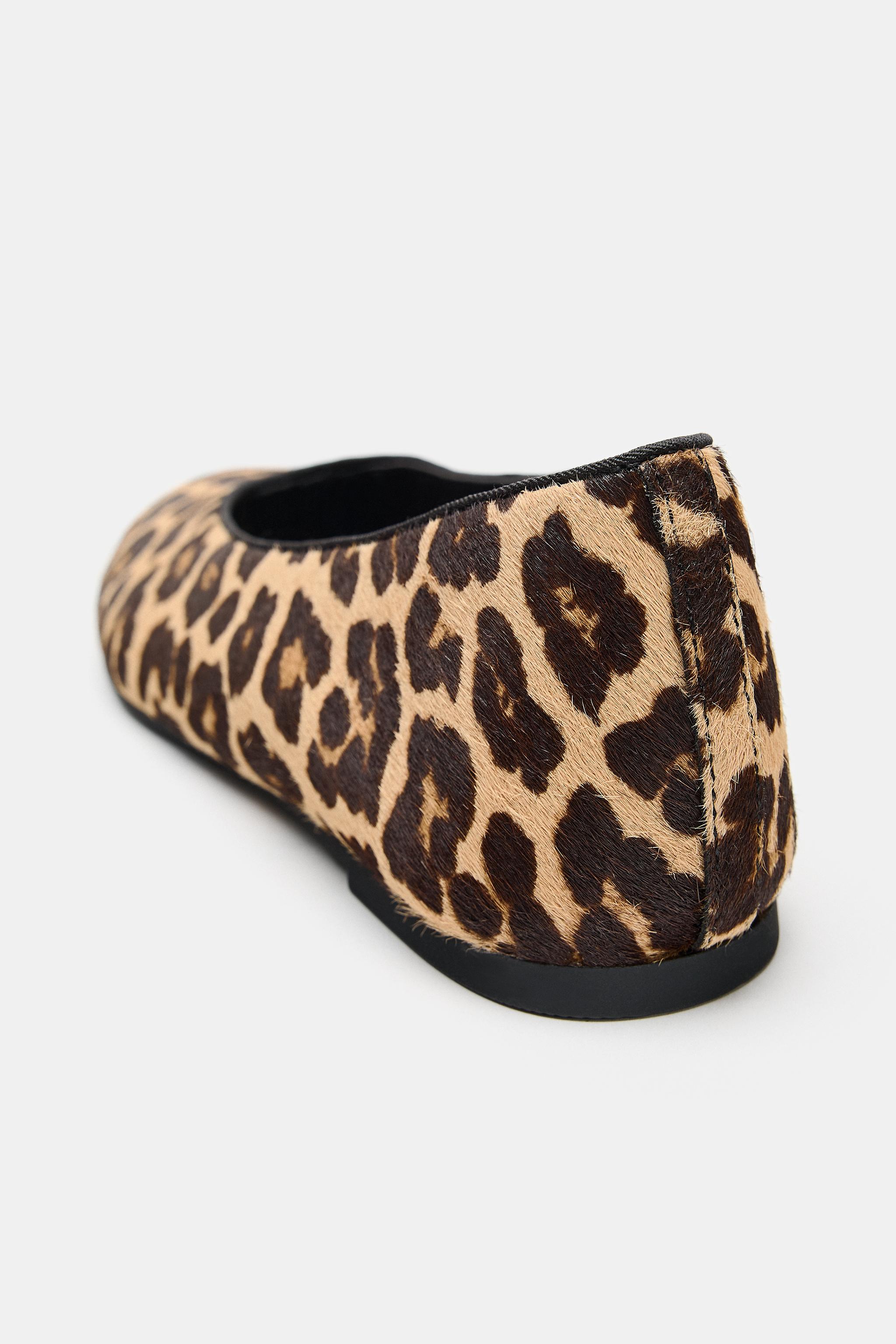 TEXTURED ANIMAL PRINT BALLET FLATS