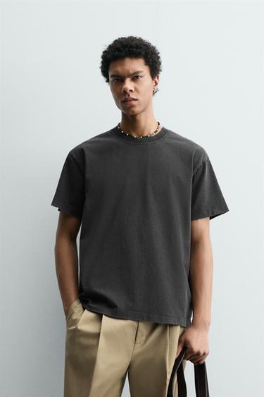 CAMISETA BOXY FIT ACABADO IRREGULAR - Antracita oscuro de Zara