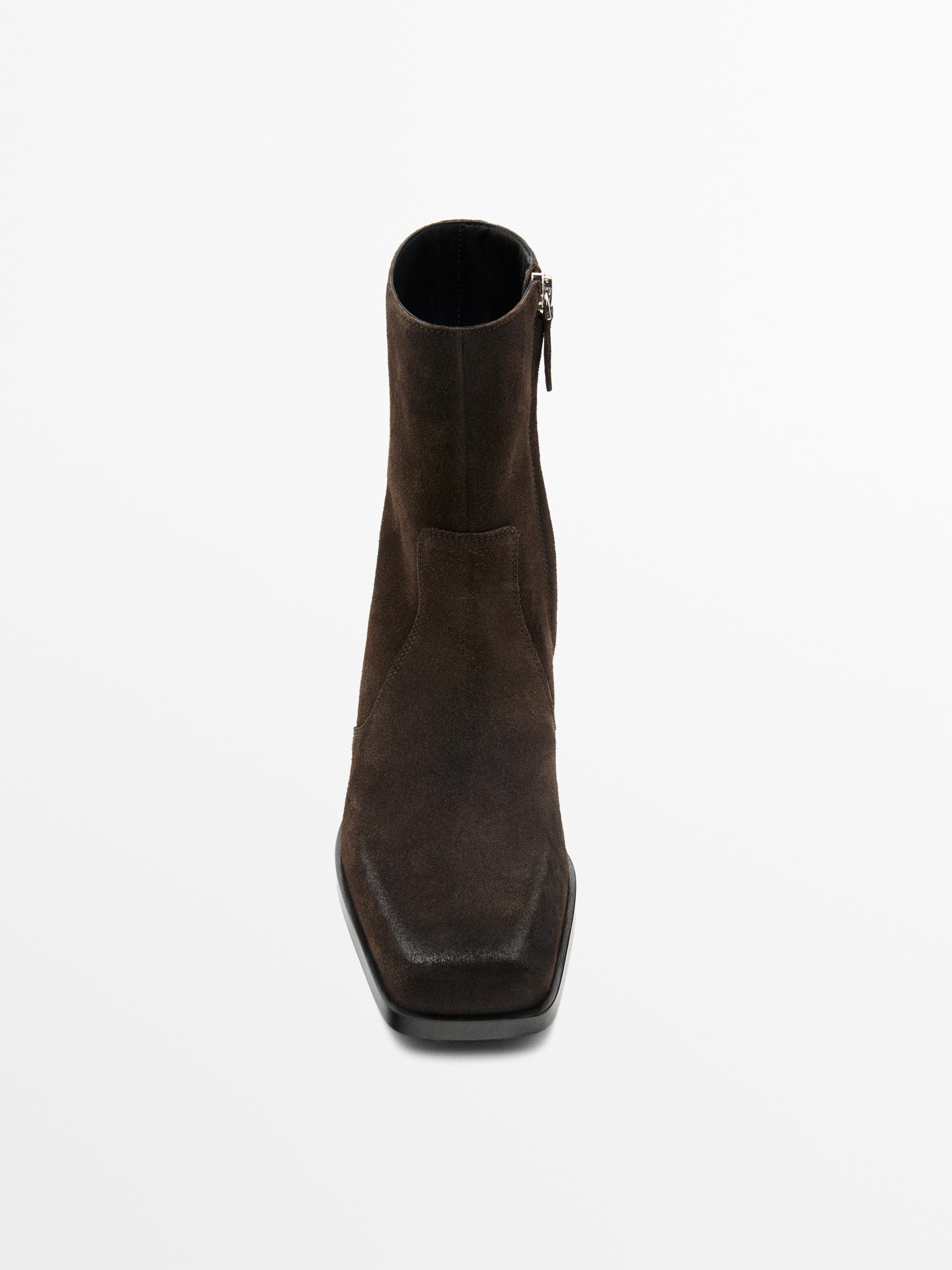 Bottines en croûte de cuir brossées
