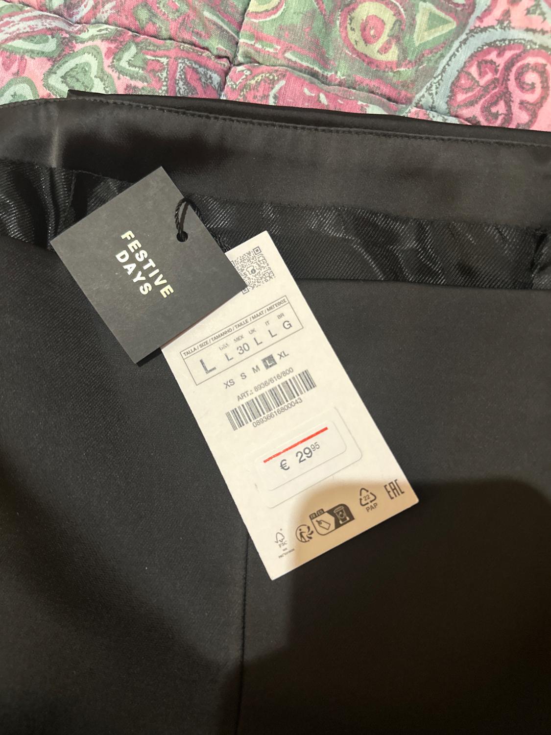 PLEATED SATIN TOP - Image 4