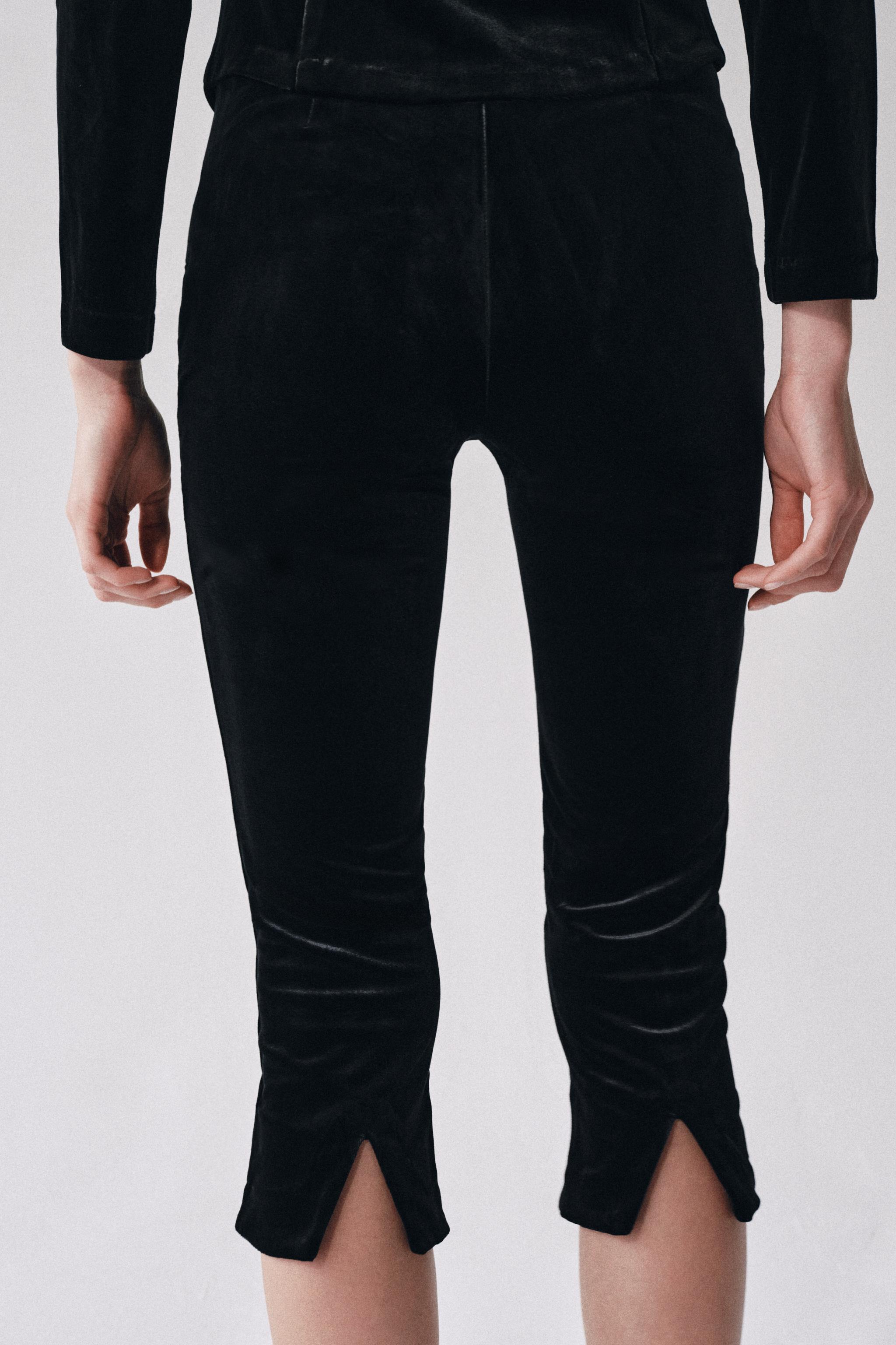 Zara Kadife Kapri Pantolon görsel 4