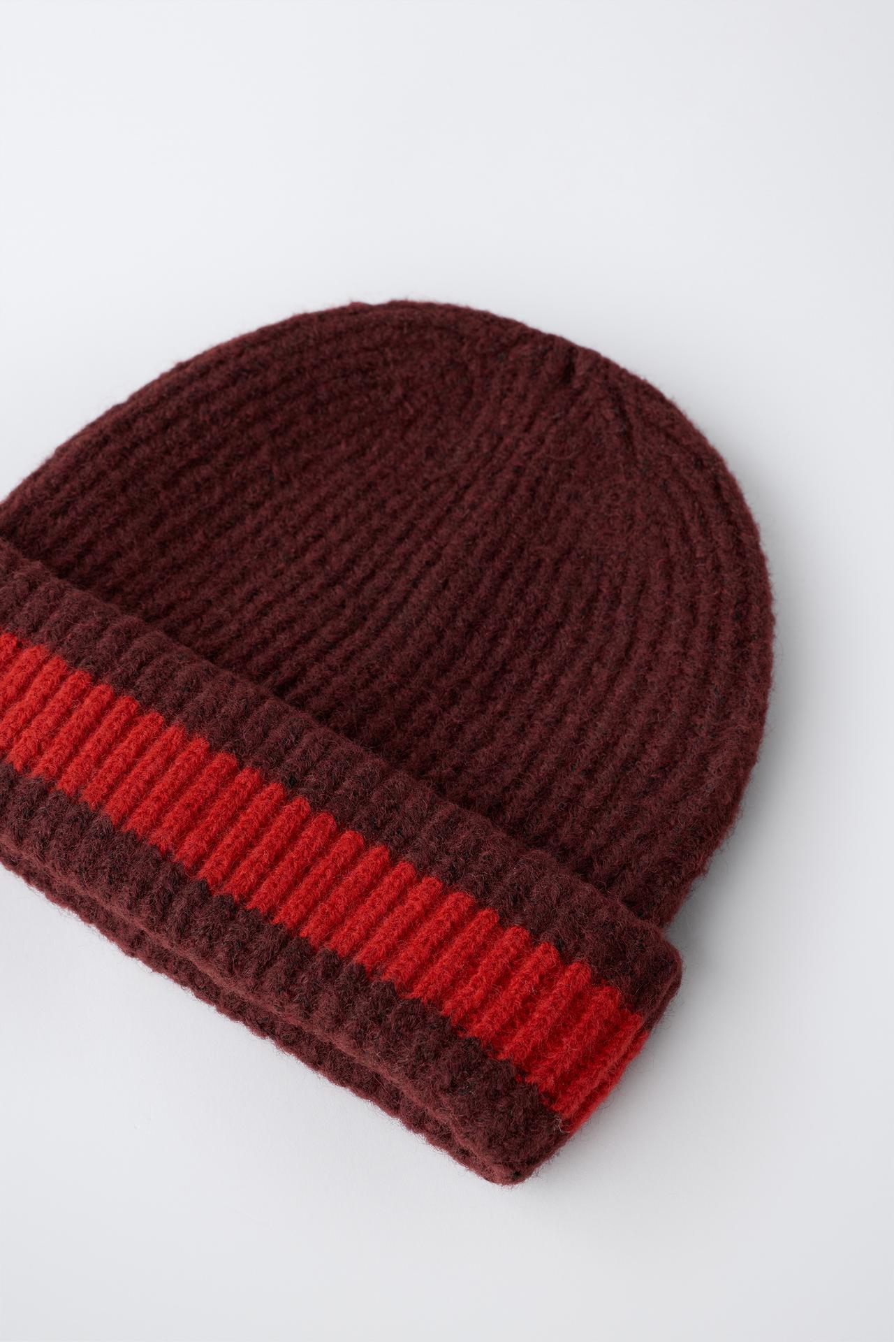 PLAIN KNIT BEANIE — Maroon