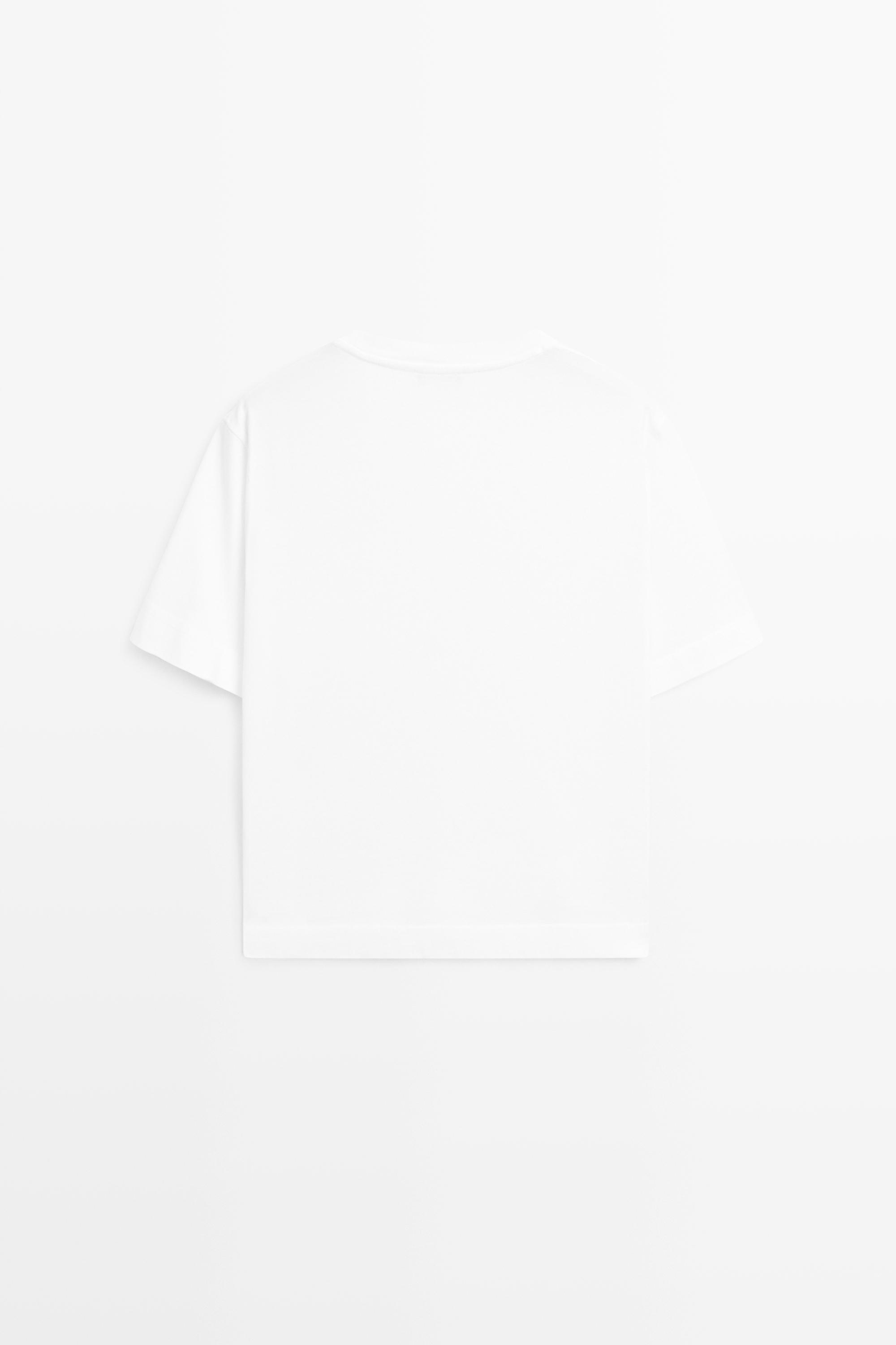 T-shirt manches courtes avec détail poche