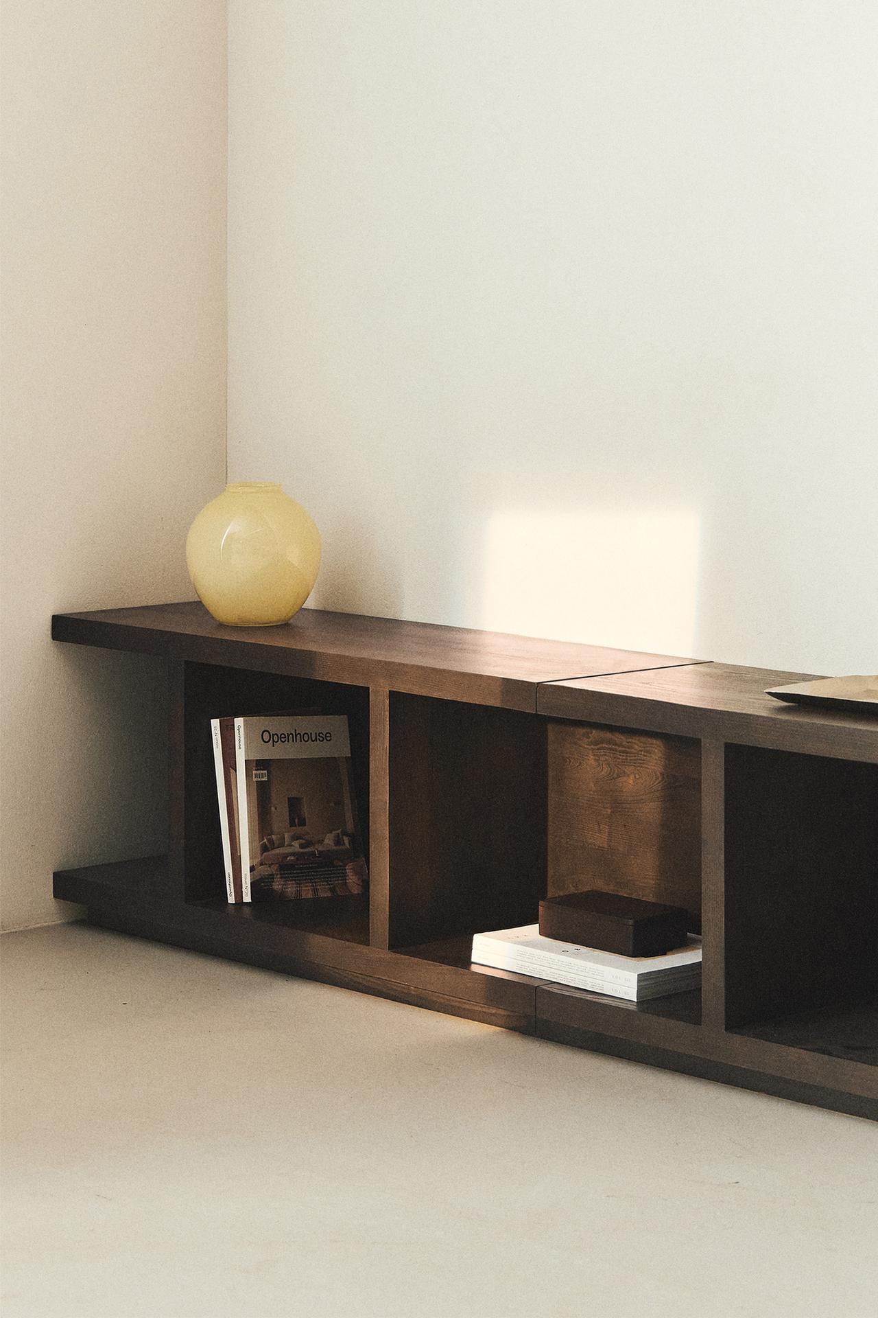 LIBRARY SYSTEM 01 — Brown