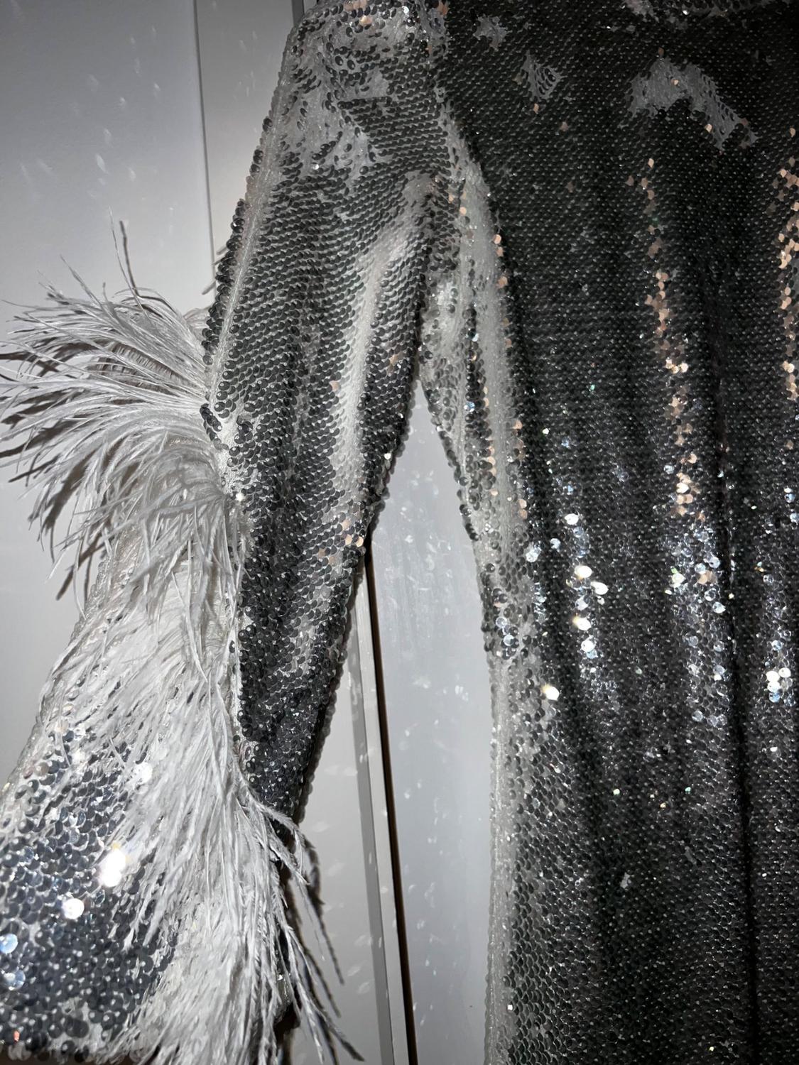 CONTRAST SEQUINNED DRESS - Image 3
