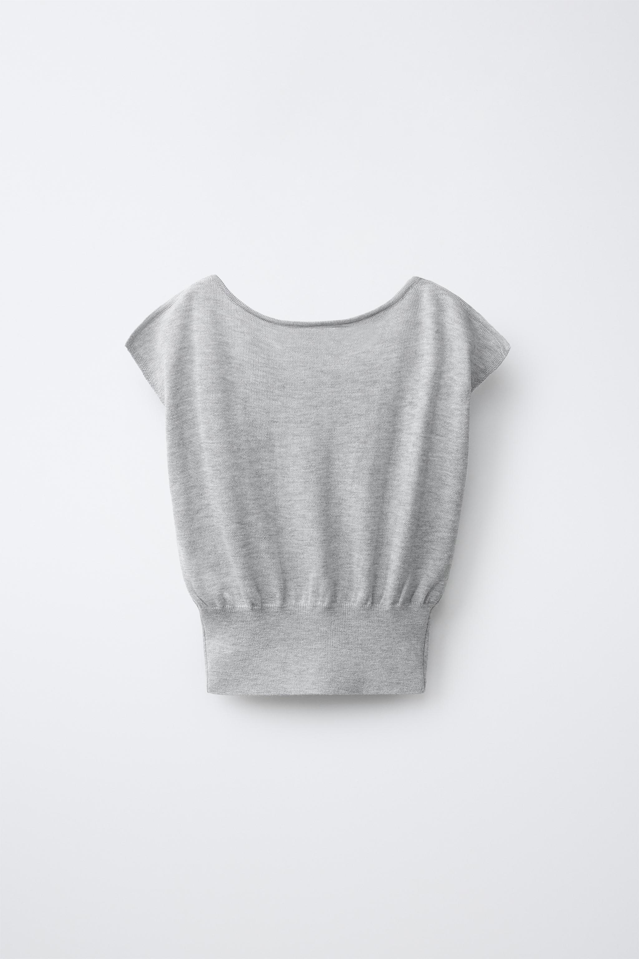 TOP EN MAILLE À CLOUS