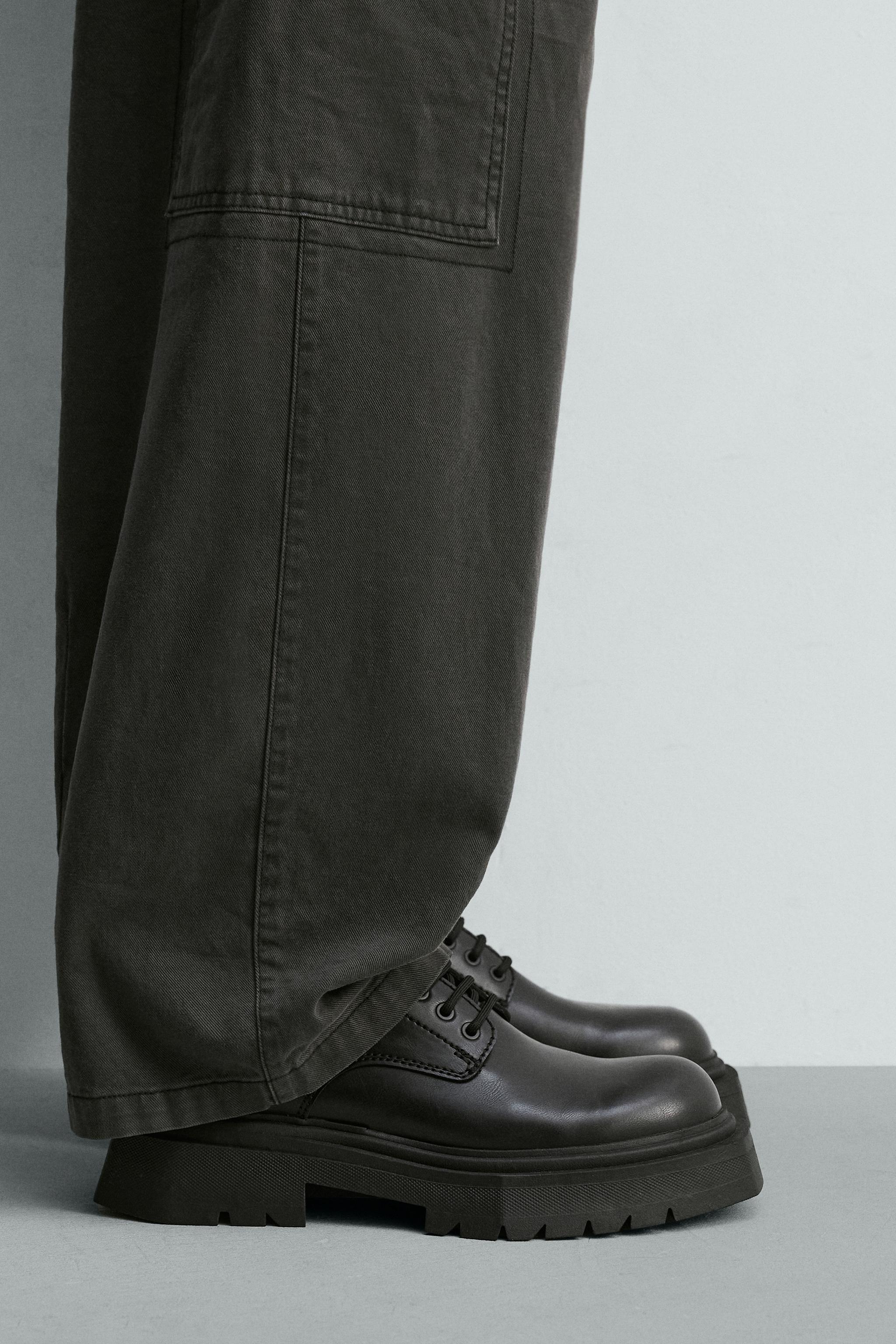 CHAUSSURES ÉPAISSES