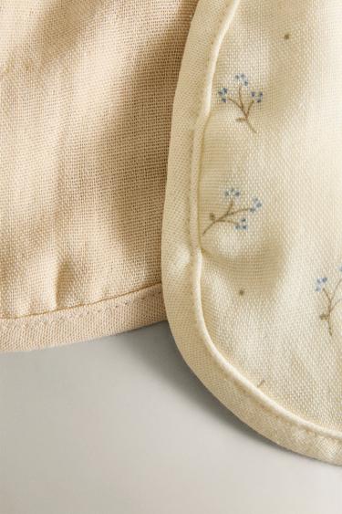 CHILDREN'S MINI FLOWER BIB (PACK OF 2) - Oyster-white by Zara - Image 3