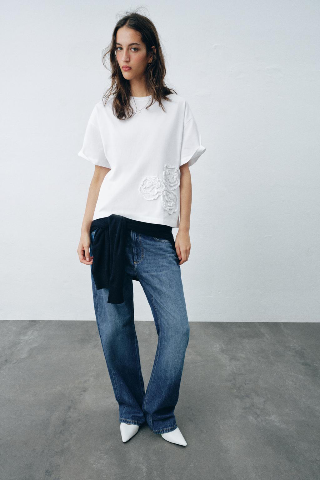 TEXTURRED FLORAL T-SHIRT