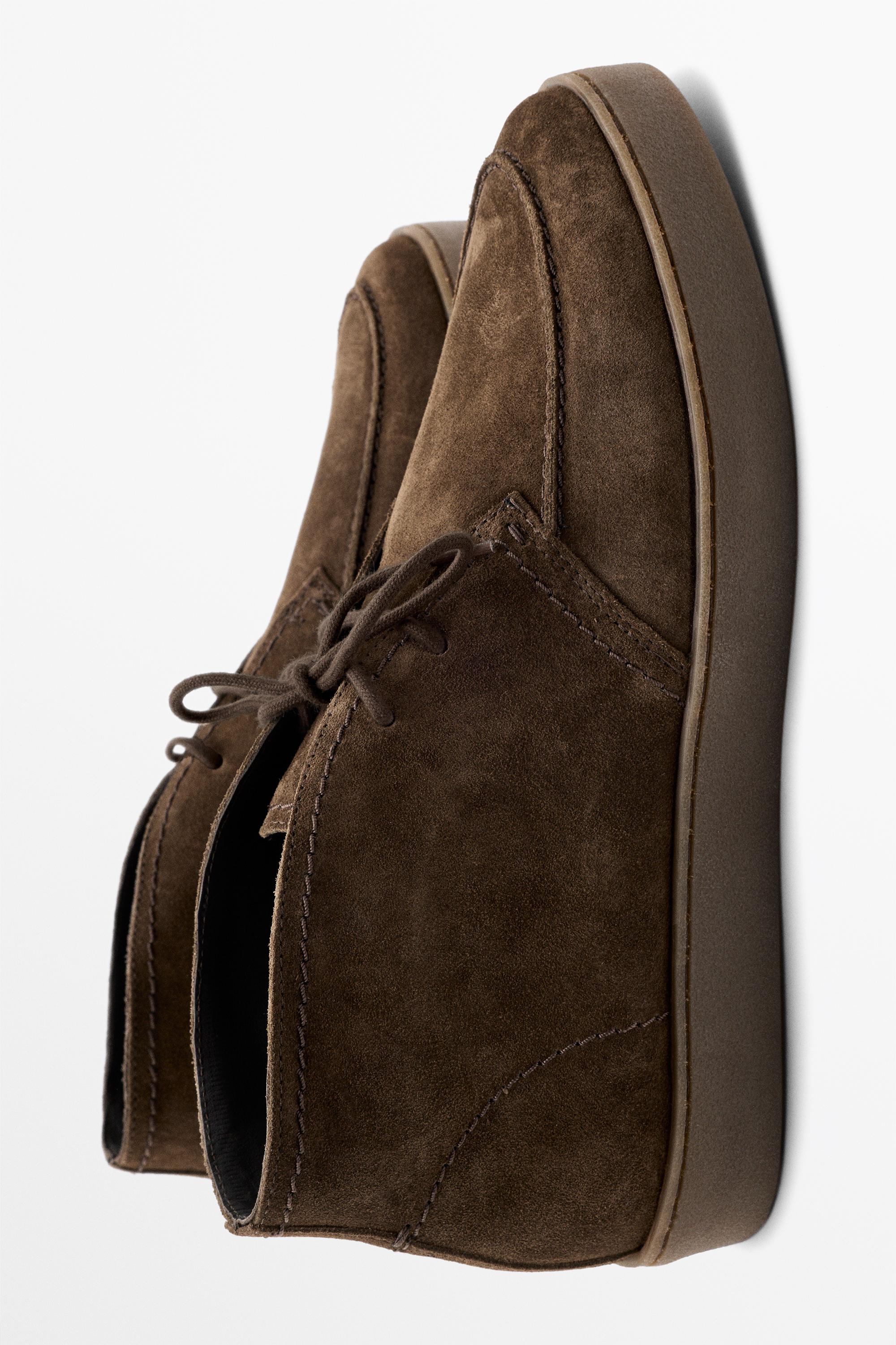 Split suede moc toe ankle-boot shoe