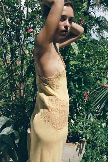 ROBE EN GEORGETTE ET DENTELLE - Jaune clair de Zara - Image 2