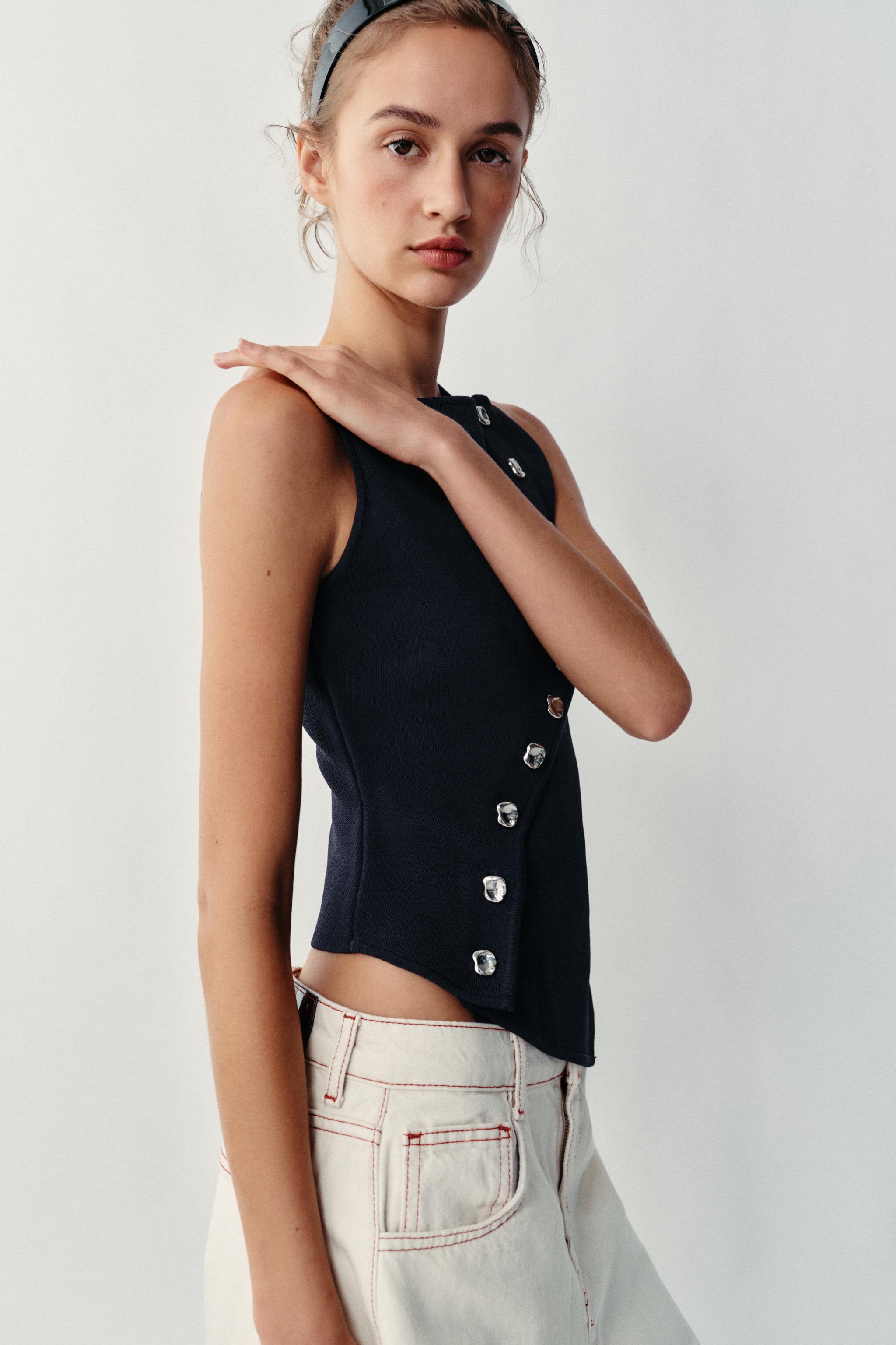 ASYMMETRIC CLOSURE KNIT TOP