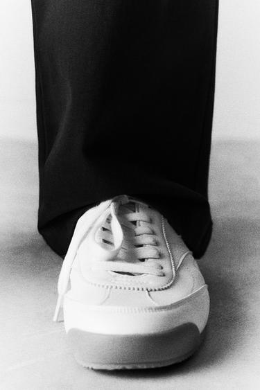 ZAPATILLA ESTILO RETRO - Blanco de Zara