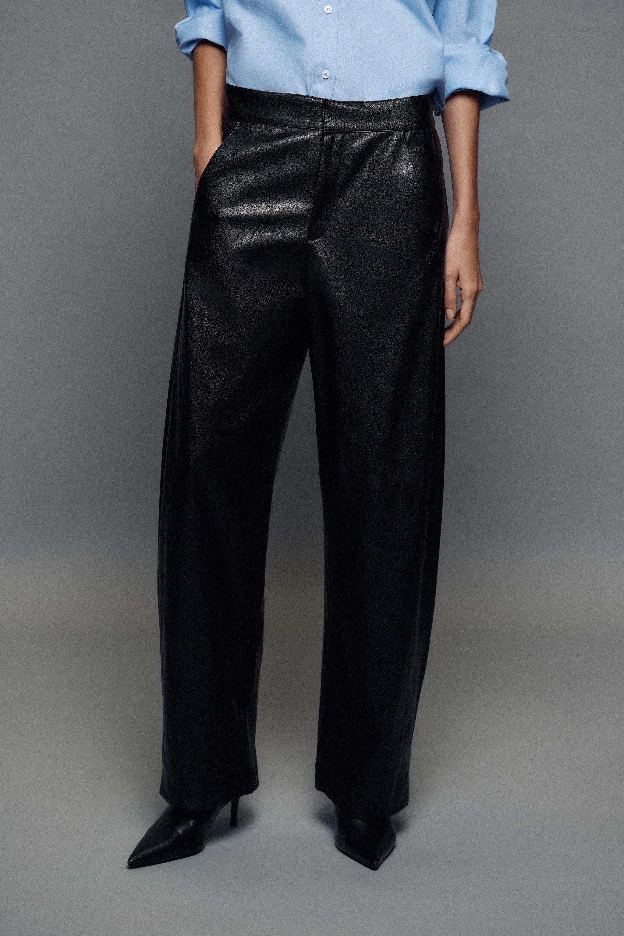 FAUX LEATHER BARREL PANTS