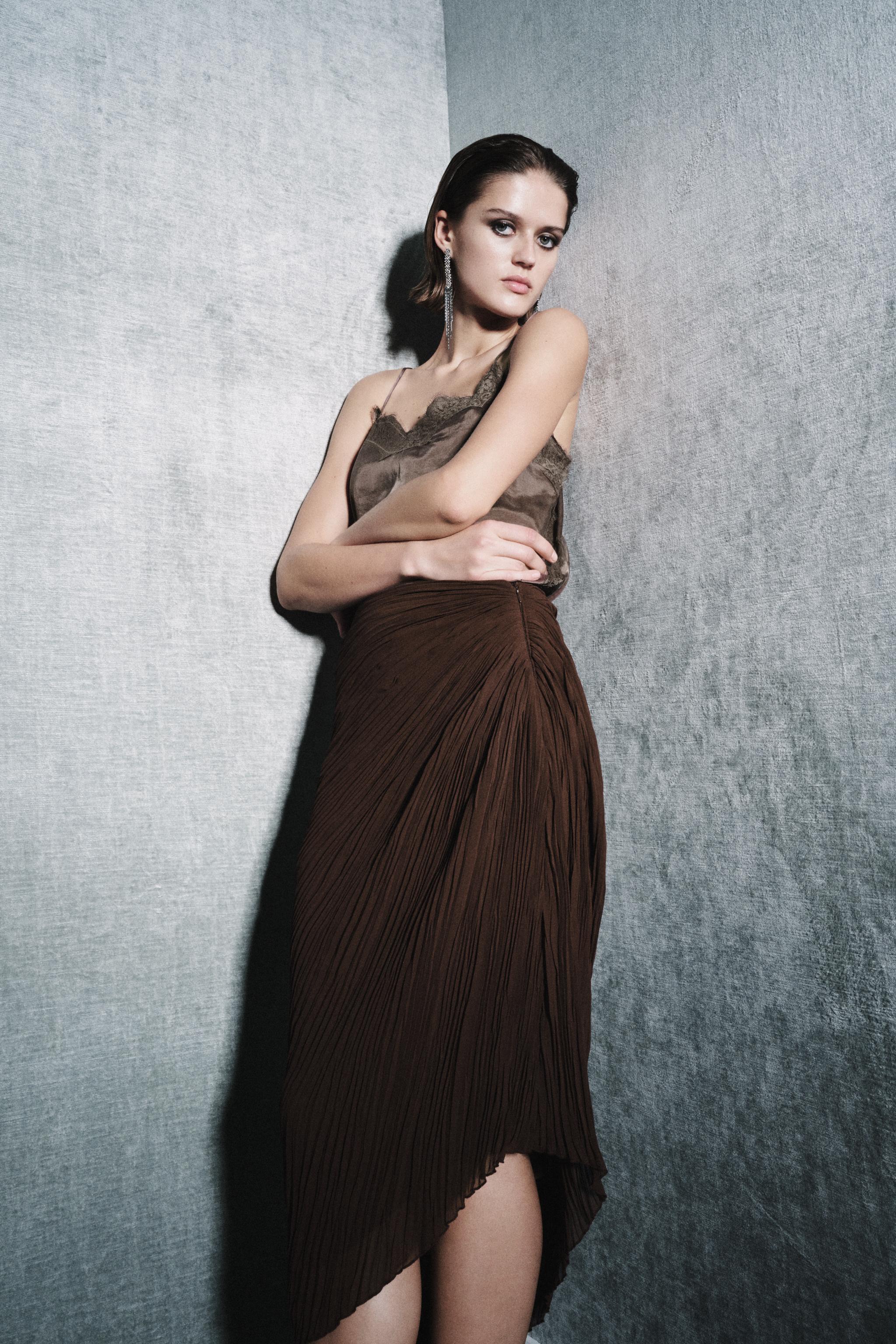 プリーツミディスカート ZW COLLECTION - ブラウン | ZARA Japan / 日本