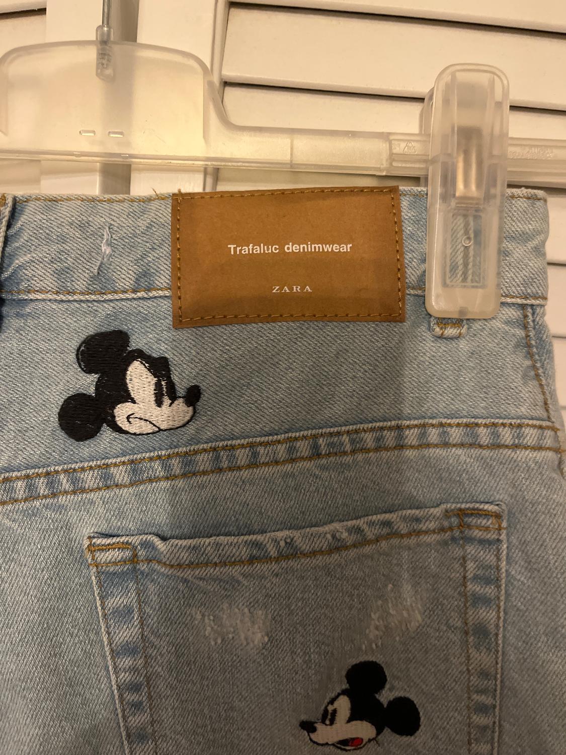 HIGHRISE MICKEY MOUSE JEANS SHORT - Image 5