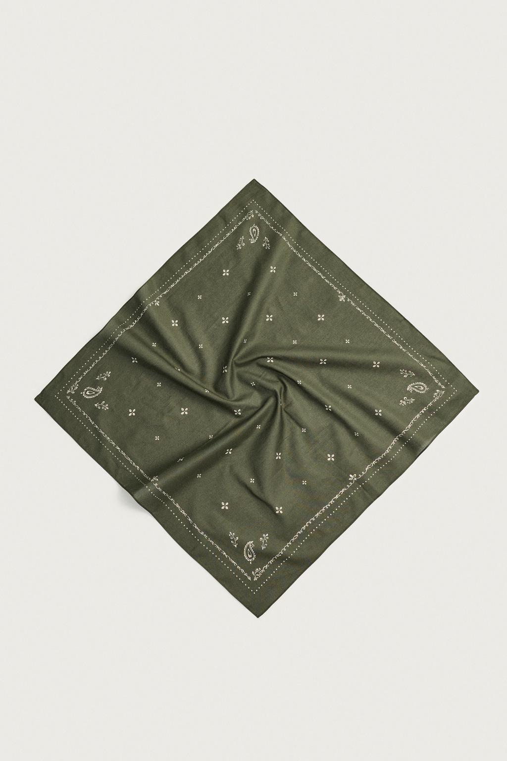 GEOMETRIC PRINT BANDANA