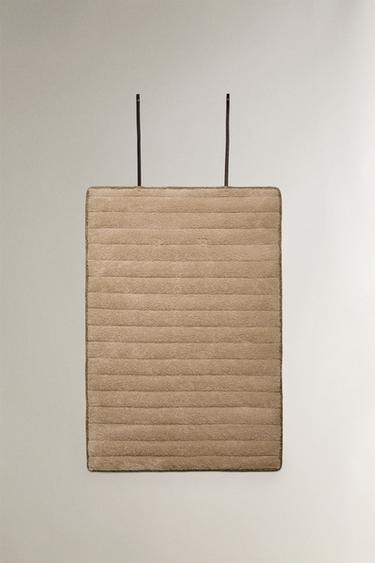 MORRIS & CO. ROLL-UP PET FLOOR BLANKET - Vanilla by Zara - Image 1