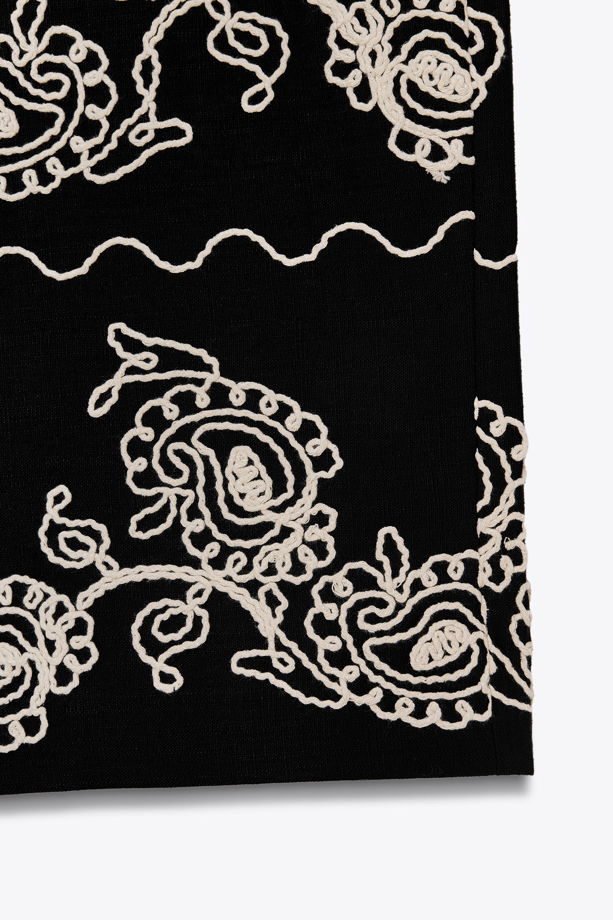 ZW COLLECTION 刺繍入りキュロットパンツ - ブラック | ZARA