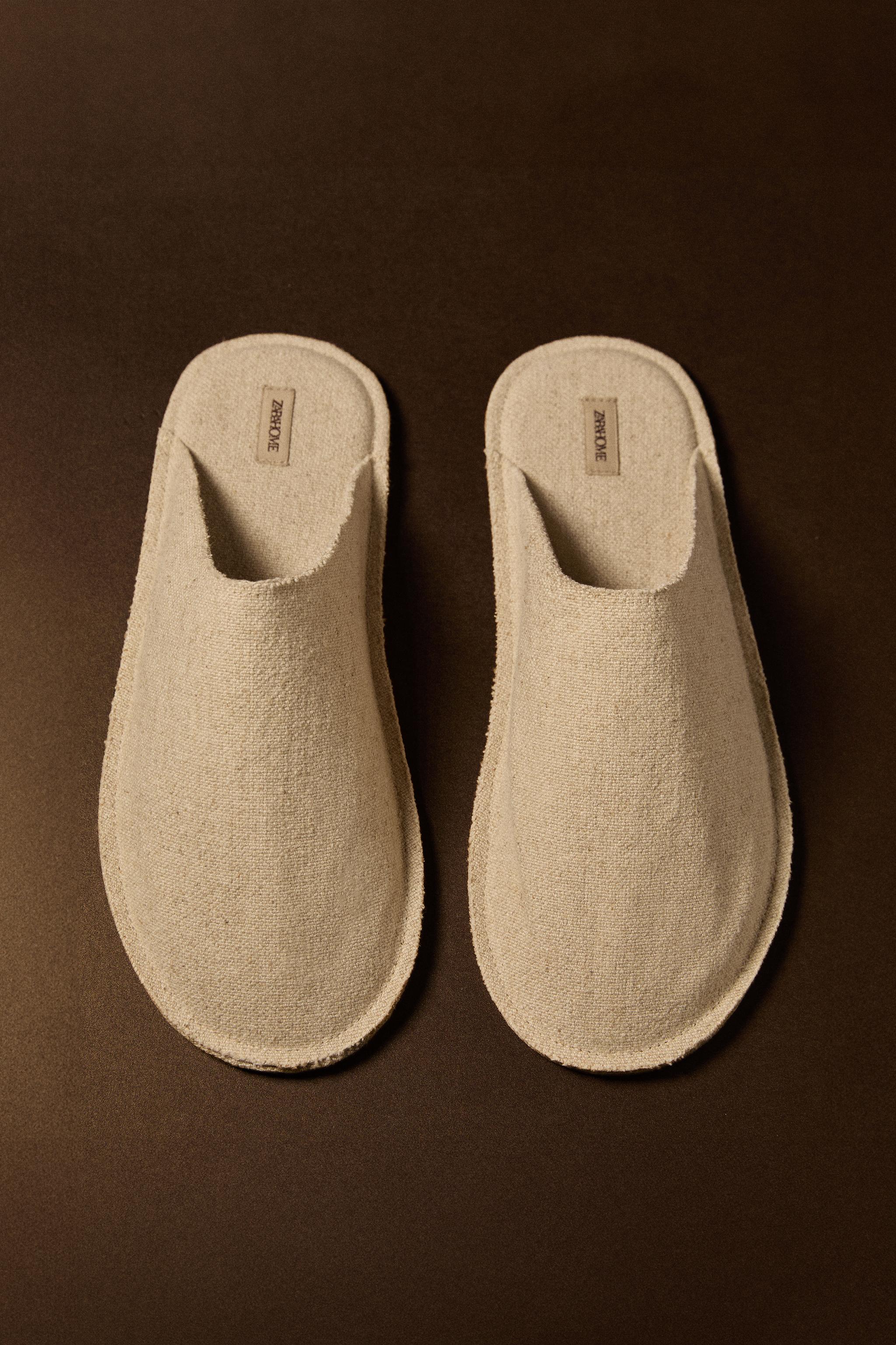 LINEN SLIPPERS